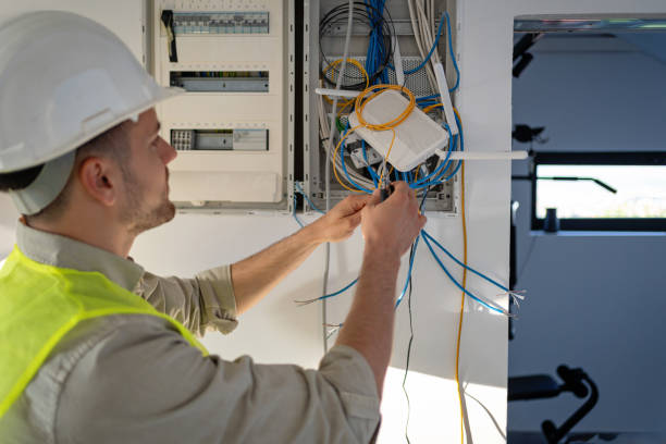 Best Licensed Electrician  in Fest Grove, OR